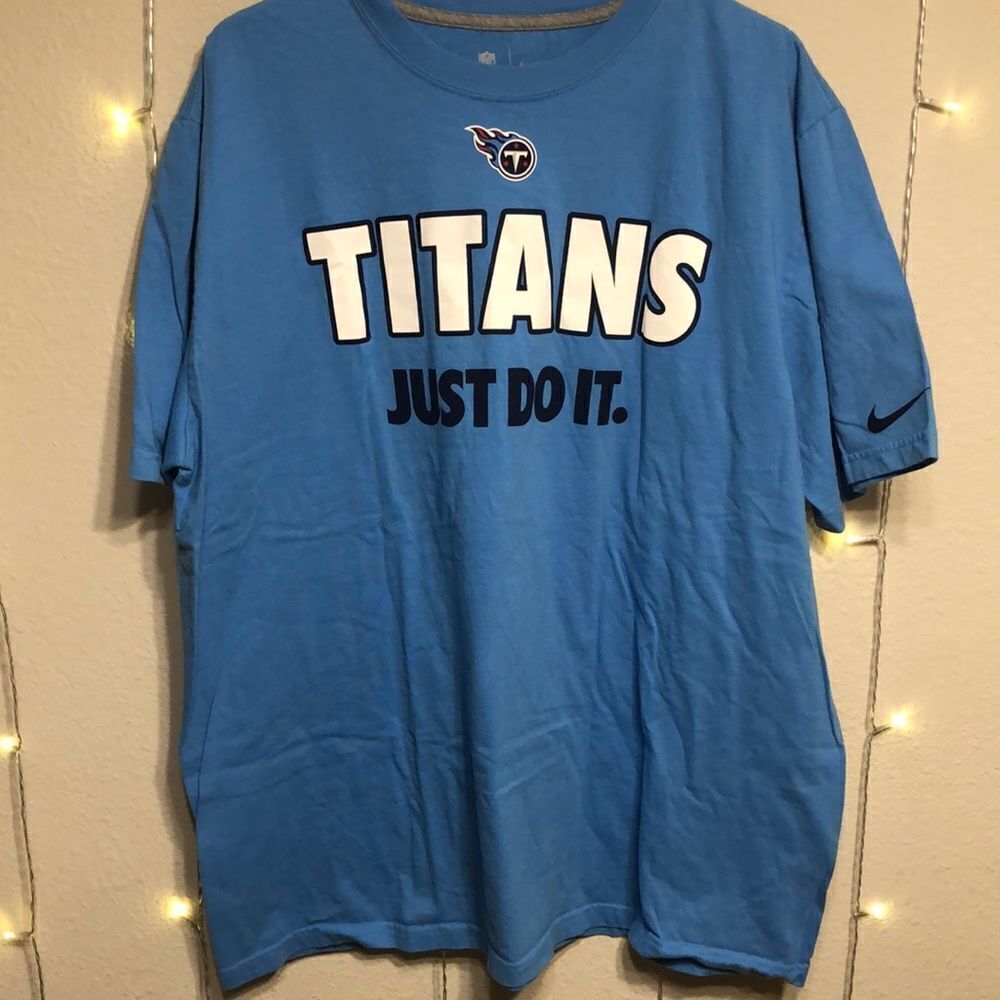 Nike NFL Tennesee Titans Men’s XXL T-shirt